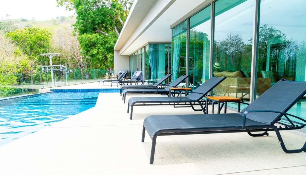empty-pool-bed(1)_0x800