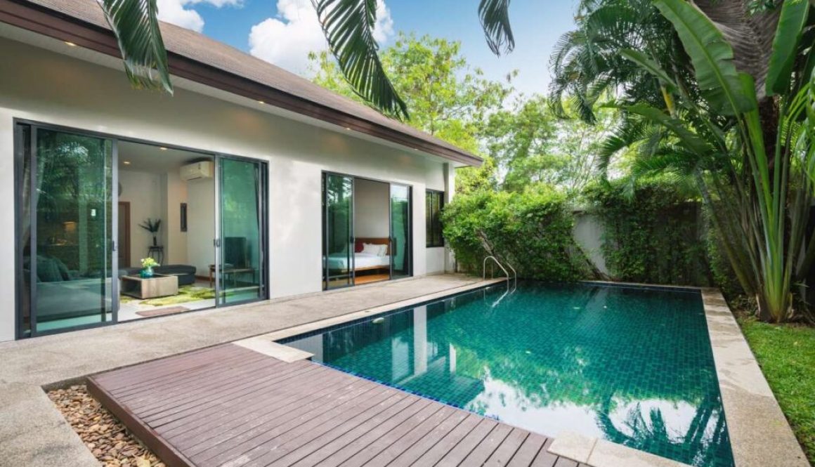 exterior-design-house-home-villa-feature-swimming-pool-garden-terrace-decking(1)_0x800