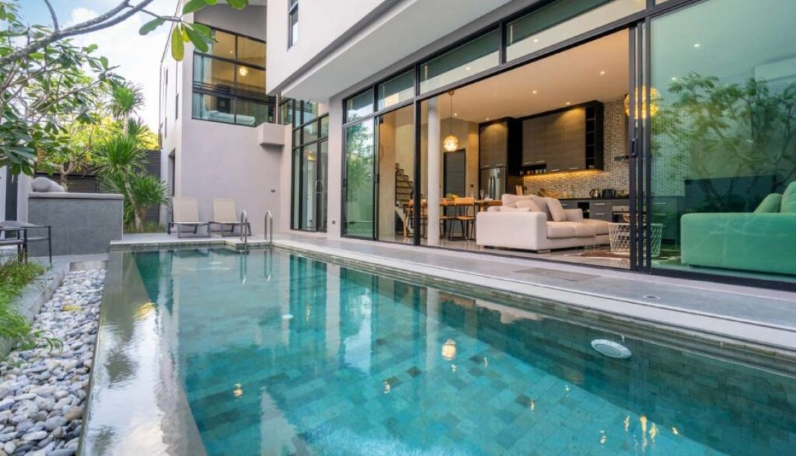 exterior-home-with-swimming-pool-house_0x800