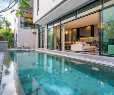 exterior-home-with-swimming-pool-house_0x800