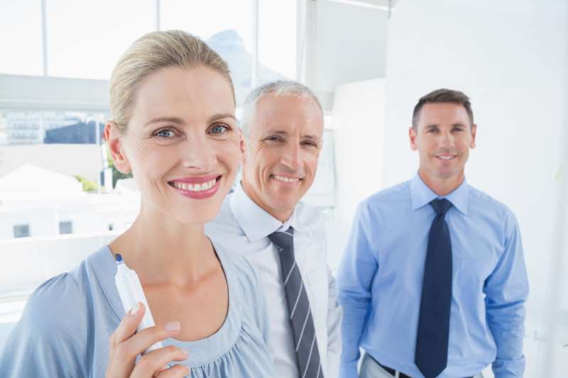 business-team-writing-brainstorming-ideas-board_800x600