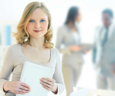 confident-businesswoman-holding-digital-tablet_800x600