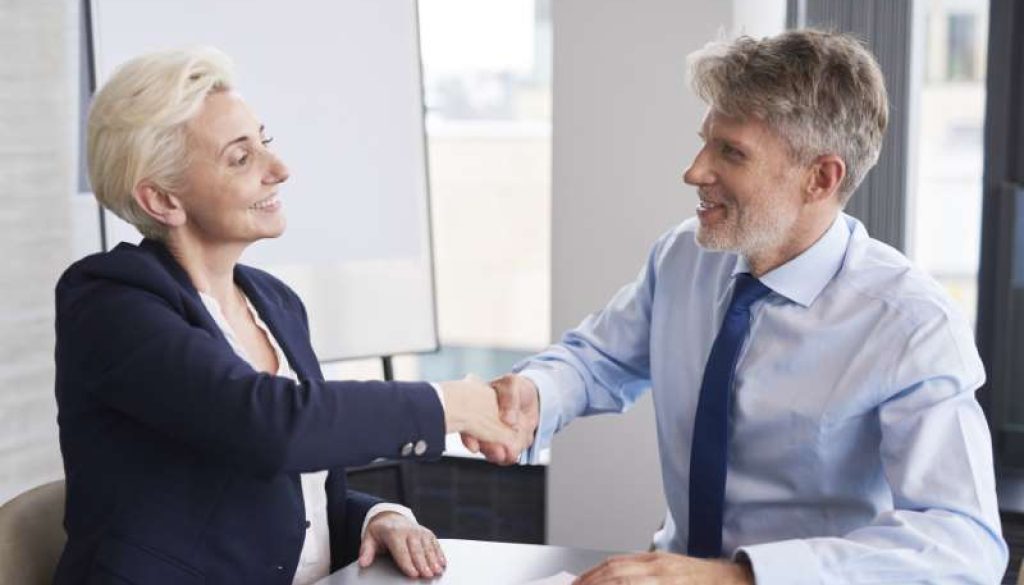 good-deal-businessman-customer_800x600