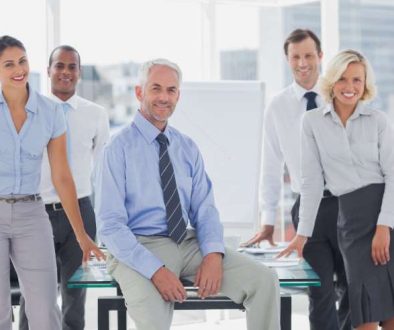 team-cool-business-people-posing-together_800x600
